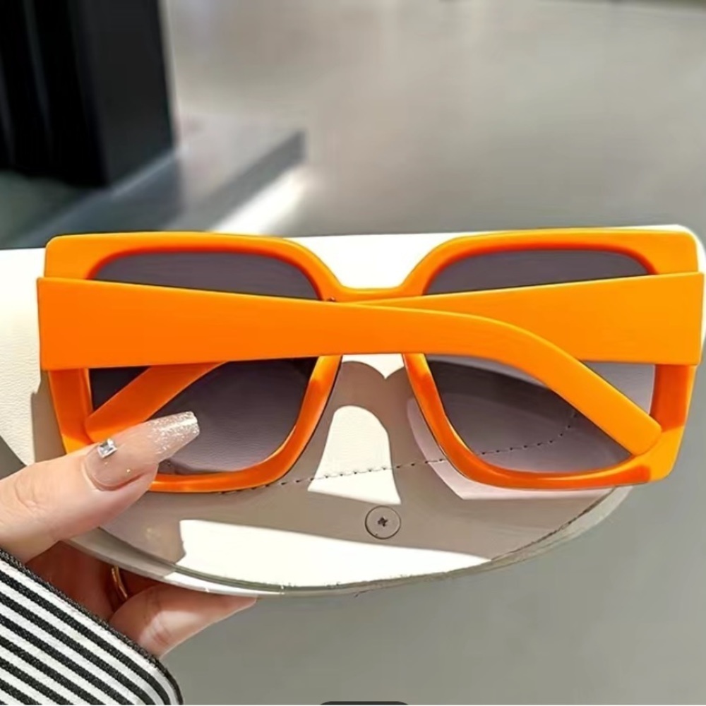 Orange square oversized sunglasses 🕶️ - Picture 7 of 7